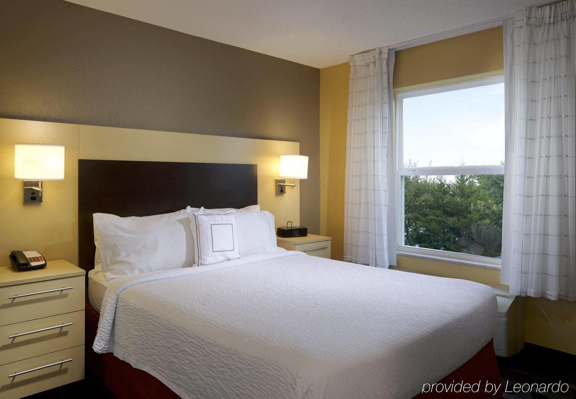 Towneplace Suites By Marriott Jacksonville Exterior foto
